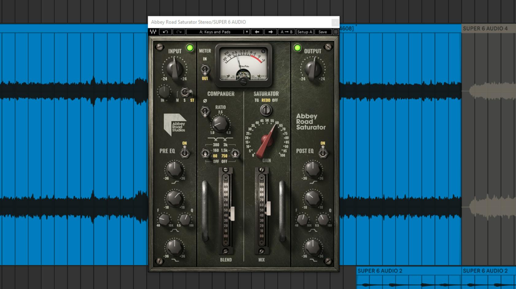 Ableton Liveのプロジェクトで、パッドのレイヤーに控えめな歪みを加えるWaves Abbey Road Saturatorを表示した画面